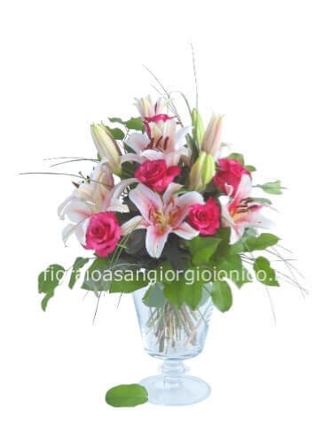 Mazzo di lilium e rose colori misti