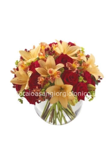 Mazzo di lilium e rose colori da concordare